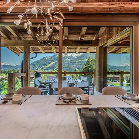 Comfortable 6 Bedrooms With Breathtaking View *